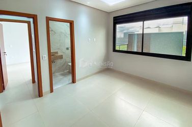Casa &agrave; venda - 130m&sup2; - Jardim Santa Clara