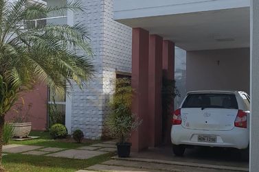 Casa &agrave; venda - 275m&sup2; - Condom&iacute;nio Royal Garden