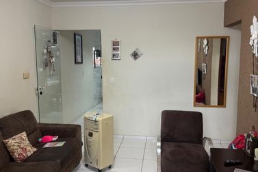Casa &agrave; venda - 250m&sup2; - ZONA I