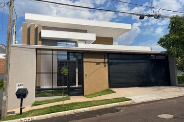 Casa &agrave; venda - 221m&sup2; - JARDIM M&Ocirc;NACO