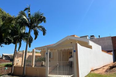 Casa &agrave; venda - 250m&sup2; - Parque do Lago
