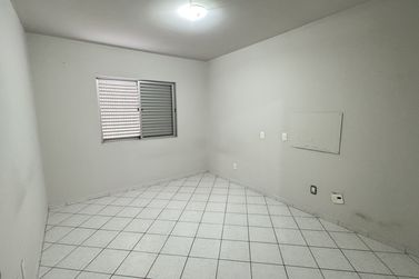 Apartamento para alugar - 50m&sup2; - Pr&oacute;ximo a Unipar Sede