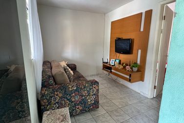 Casa &agrave; venda - 75m&sup2; - Conjunto Residencial Guarani III