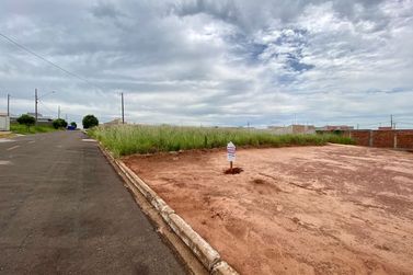 Terreno &agrave; venda - 144m&sup2; - PARQUE RESIDENCIAL METROPOLITANO