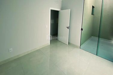 Casa &agrave; venda - 110m&sup2; - Jardim Cima