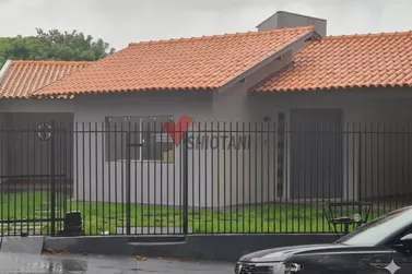 Casa &agrave; venda - ZONA I