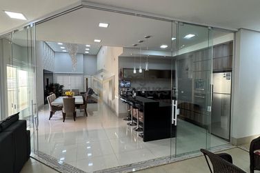 Casa &agrave; venda - 415m&sup2; - Zona V