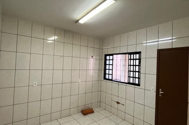 Casa &agrave; venda - 245m&sup2; - Zona II