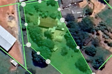 Terreno &agrave; venda - 3000m&sup2; - Centro