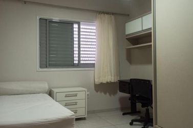 Apartamento para alugar - 84m&sup2; - Jardim Aratimbo