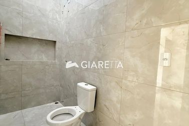 Casa &agrave; venda - 49m&sup2; - JARDIM PINHEIRINHO