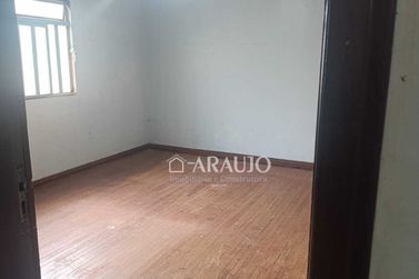 Ch&aacute;cara &agrave; venda - 1800m&sup2; - Saltinho do Oeste