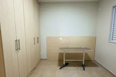Sobrado &agrave; venda - 180m&sup2; - Zona I