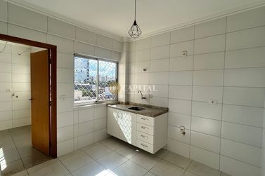 Apartamento para alugar - 104m&sup2; - Zona III
