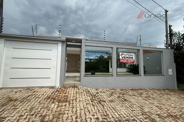 Casa &agrave; venda - 202m&sup2; - Zona 1a  Pr&oacute;ximo Ao Hospital Cemil