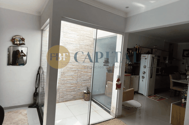 Casa &agrave; venda - 120m&sup2; - Jardim Vila Rica