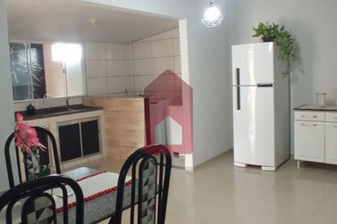 Casa &agrave; venda - 130m&sup2; - Centro