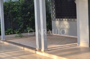 Casa para alugar - 220m&sup2; - Zona I