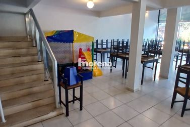 Sal&atilde;o Comercial para alugar - 120m&sup2; - Zona I