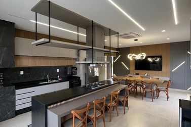 Sobrado &agrave; venda - 250m&sup2; - Condom&iacute;nio Essenza
