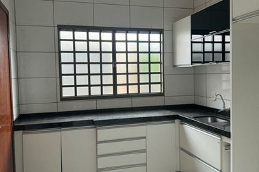 Casa &agrave; venda - 100m&sup2; - Jardim Tamoio