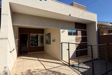 Casa &agrave; venda - 102m&sup2; - Parque Residencial Belo Monte