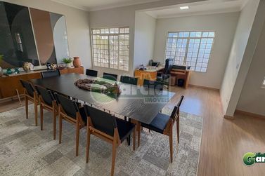 Casa &agrave; venda - 900m&sup2; - Parque Cidade Jardim