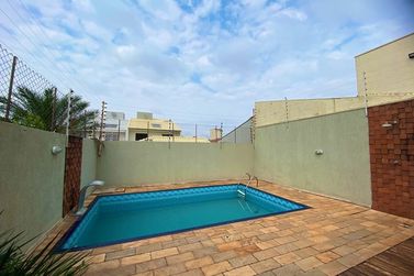 Casa &agrave; venda - 250m&sup2; - Zona II