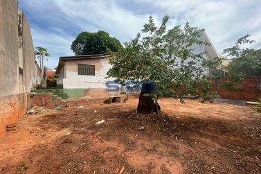 Casa &agrave; venda - 490m&sup2; - Zona VII