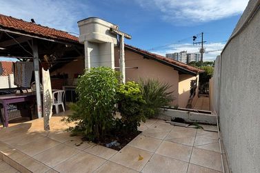 Casa &agrave; venda - 140m&sup2; - Zona VII