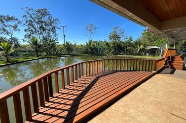 Ch&aacute;cara &agrave; venda - 