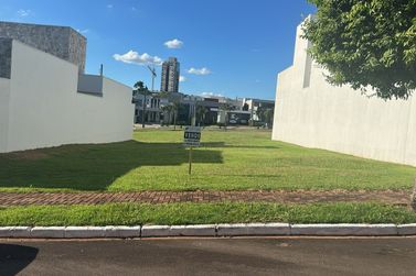 Terreno &agrave; venda - 361m&sup2; - Condom&iacute;nio Residencial Europark