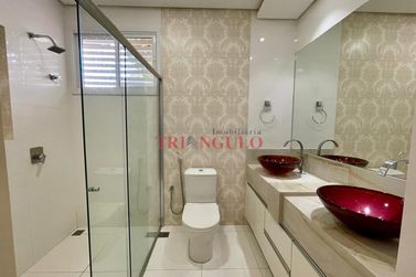 Casa &agrave; venda - 180m&sup2; - JARDIM ALPHAVILE