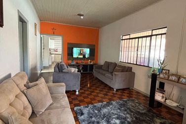 Casa &agrave; venda - 140m&sup2; - Zona VII