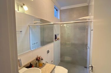 Sobrado &agrave; venda - 245m&sup2; - Zona II