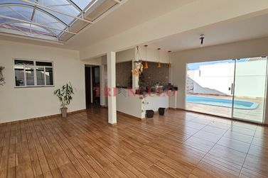 Sobrado &agrave; venda - 250m&sup2; - JARDIM DOS PRINCIPES