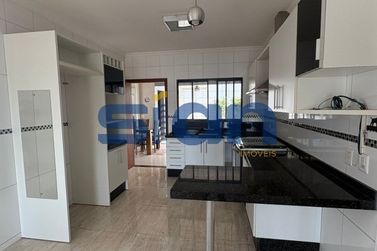 Casa para alugar - 360m&sup2; - Jardim Tamoio