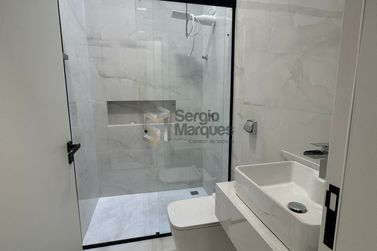 Casa &agrave; venda - 90m&sup2; - Jardim Cima