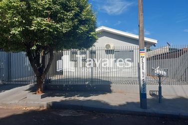 Casa &agrave; venda - 190m&sup2; - Jardim San Fernando