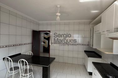 Casa &agrave; venda - 250m&sup2; - Jardim Bandeirantes