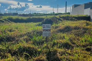 Terreno &agrave; venda - 222m&sup2; - Parque Onix