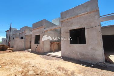 Casa &agrave; venda - 47m&sup2; - JARDIM PINHEIRINHO