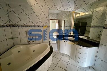 Casa para alugar - 267m&sup2; - Zona II