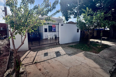 Casa para alugar - 98m&sup2; - Zona 6