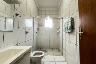 Ch&aacute;cara &agrave; venda - 