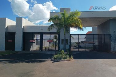 Fazenda &agrave; venda - 2500m&sup2; - Sa&iacute;da Para Serra dos Dourados