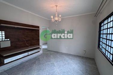 Casa &agrave; venda - 239m&sup2; - Zona I-A