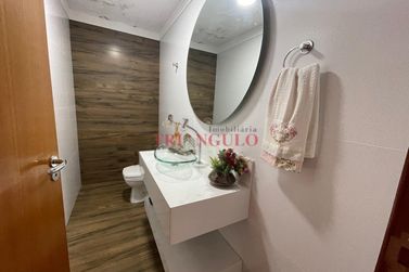 Sobrado &agrave; venda - 248m&sup2; - ZONA VII