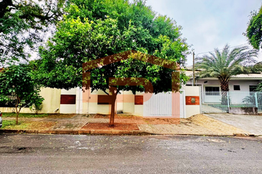 Casa &agrave; venda - 186m&sup2; - Zona I-A