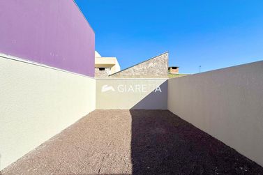 Casa &agrave; venda - 49m&sup2; - JARDIM PINHEIRINHO